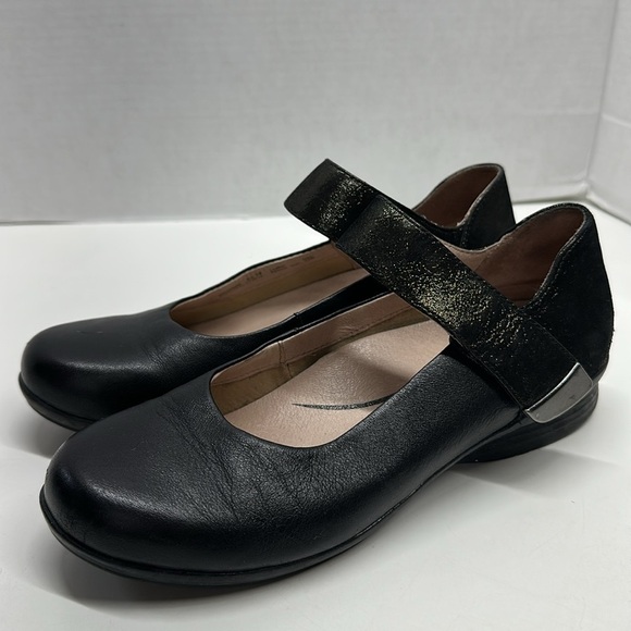 Dansko Audrey Shoes Leather Mary Jane Flats Adjustable Shoe Black Size 38 8 - Picture 1 of 10